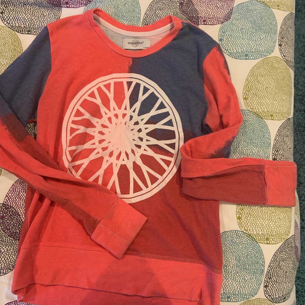 super cute soul cycle crew neck!!